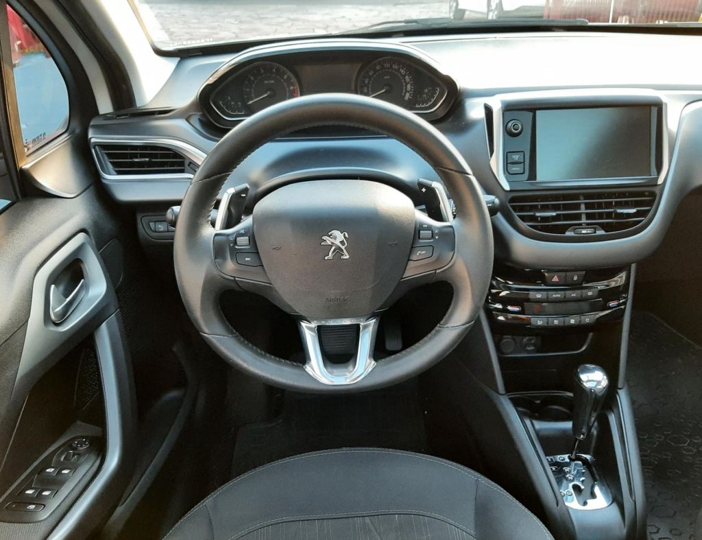 Peugeot 208 Griffe 1.6 Automatico Flex 4 Portas Modelo 2015 imagem 14