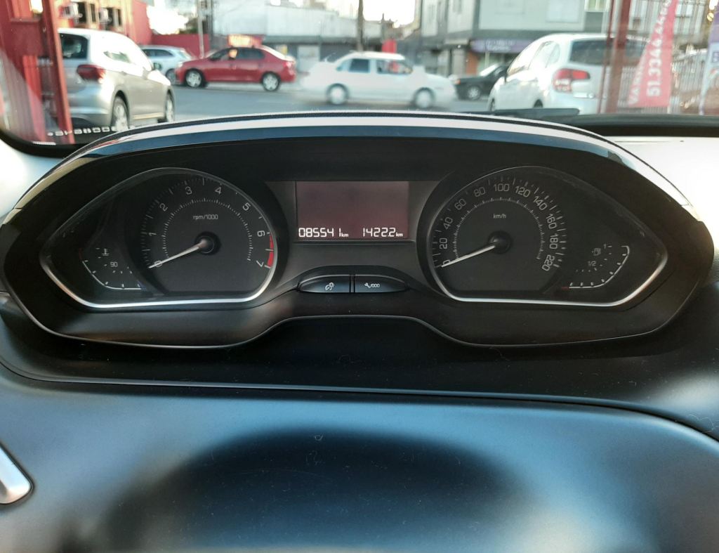 Peugeot 208 Griffe 1.6 Automatico Flex 4 Portas Modelo 2015 imagem 17