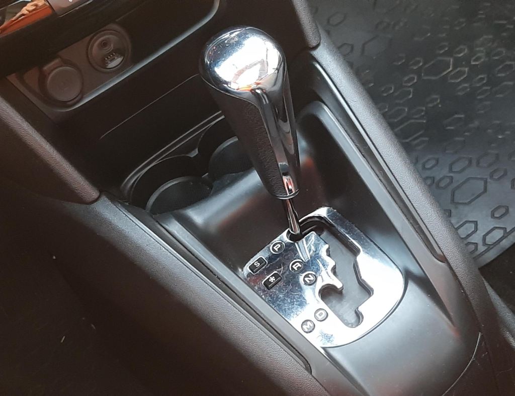 Peugeot 208 Griffe 1.6 Automatico Flex 4 Portas Modelo 2015 imagem 20