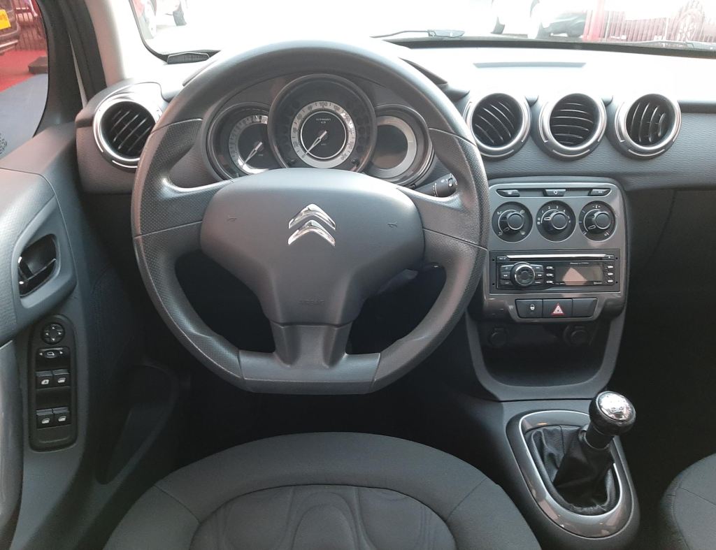 Citroen C3 90M Tendance 1.5 Flex 4 Portas Modelo 2014 imagem 16