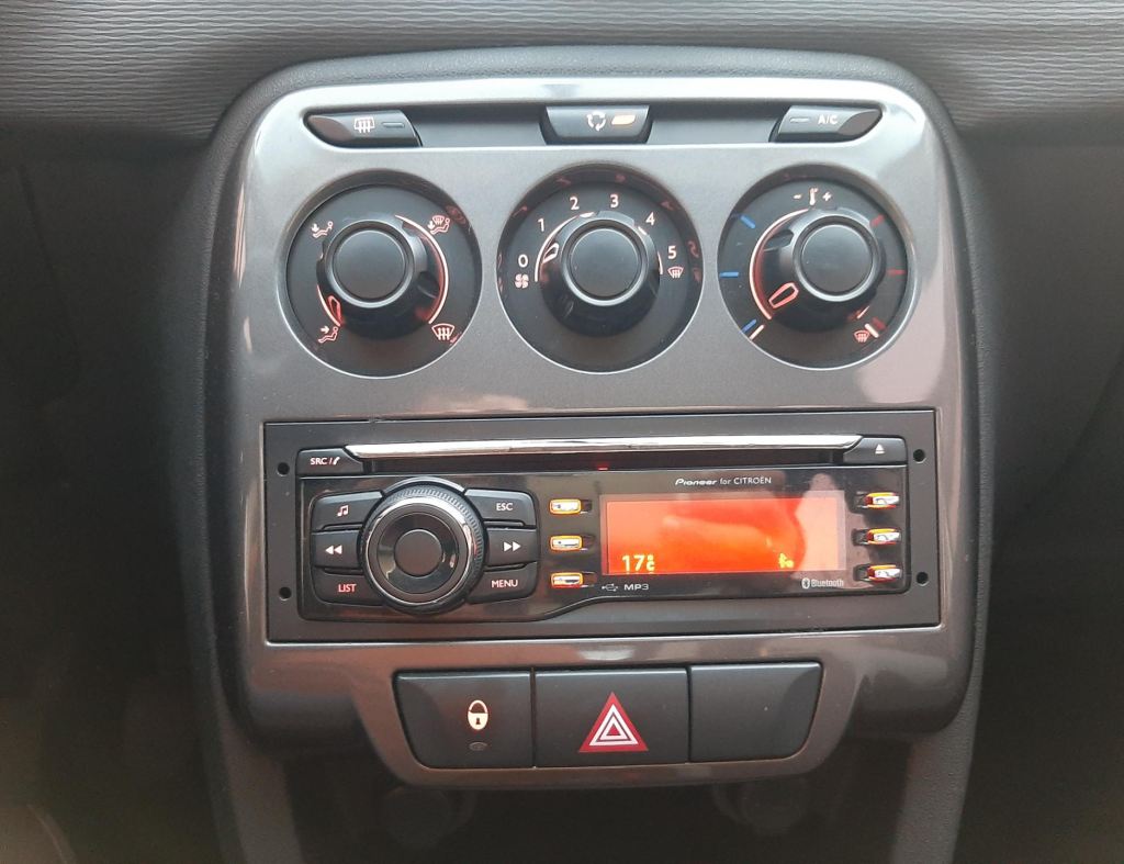 Citroen C3 90M Tendance 1.5 Flex 4 Portas Modelo 2014 imagem 20
