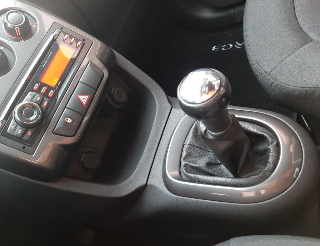 Citroen C3 90M Tendance 1.5 Flex 4 Portas Modelo 2014 imagem 22
