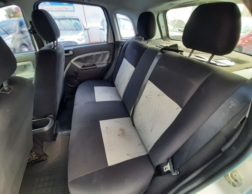 Ford Fiesta Hatch 1.6 Flex 4 Portas Modelo 2008 imagem 13