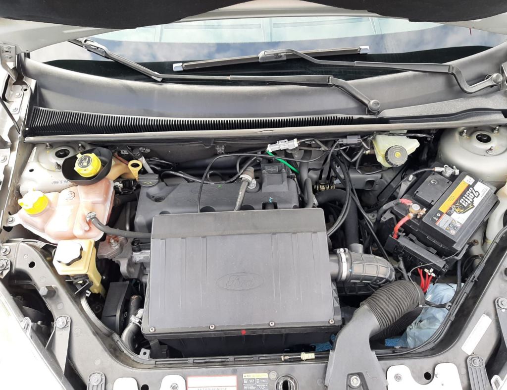 Ford Fiesta Hatch 1.6 Flex 4 Portas Modelo 2008 imagem 18