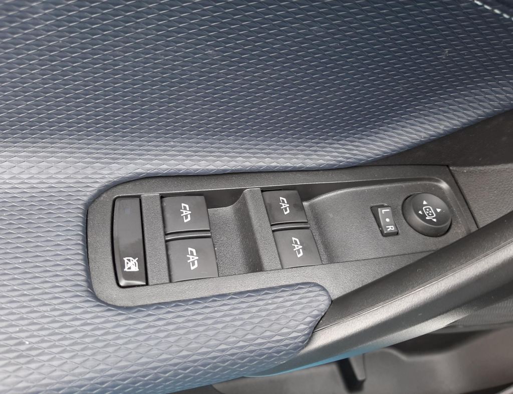 Chevrolet Tracker Turbo A. Premier 1.0 Automatico Flex 4 Portas Modelo 2022 imagem 23