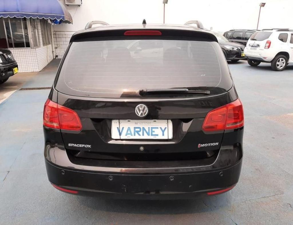 Volkswagen Spacefox Highline 1.6 Flex 4 Portas Modelo 2014 imagem 6