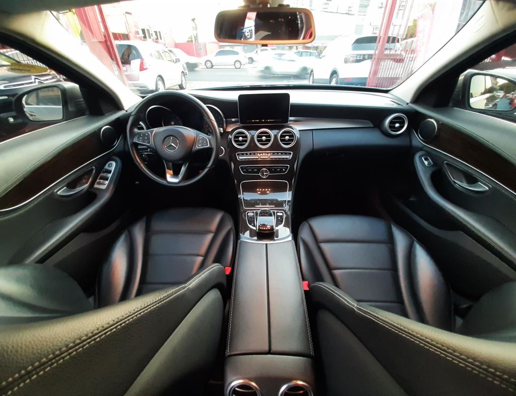 Mercedes-Benz C-180 Exclusive 1.6 Turbo Modelo 2015 imagem 9