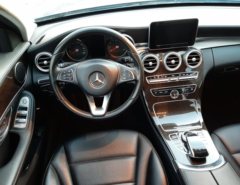 Mercedes-Benz C-180 Exclusive 1.6 Turbo Modelo 2015 imagem 12
