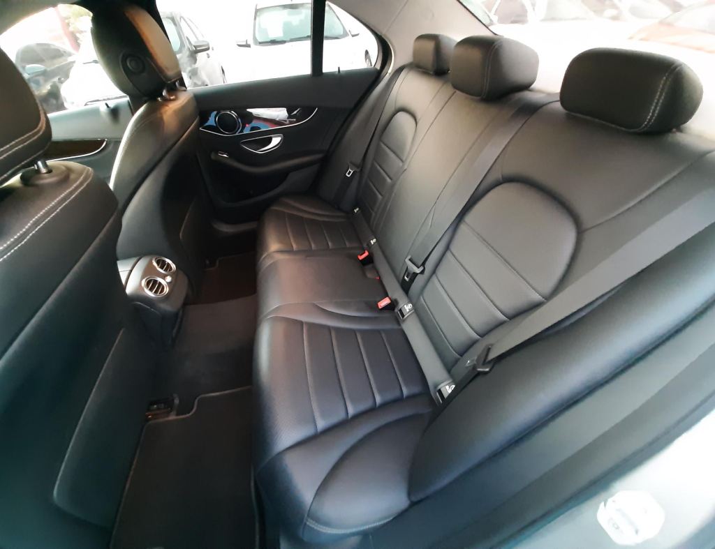 Mercedes-Benz C-180 Exclusive 1.6 Turbo Modelo 2015 imagem 14