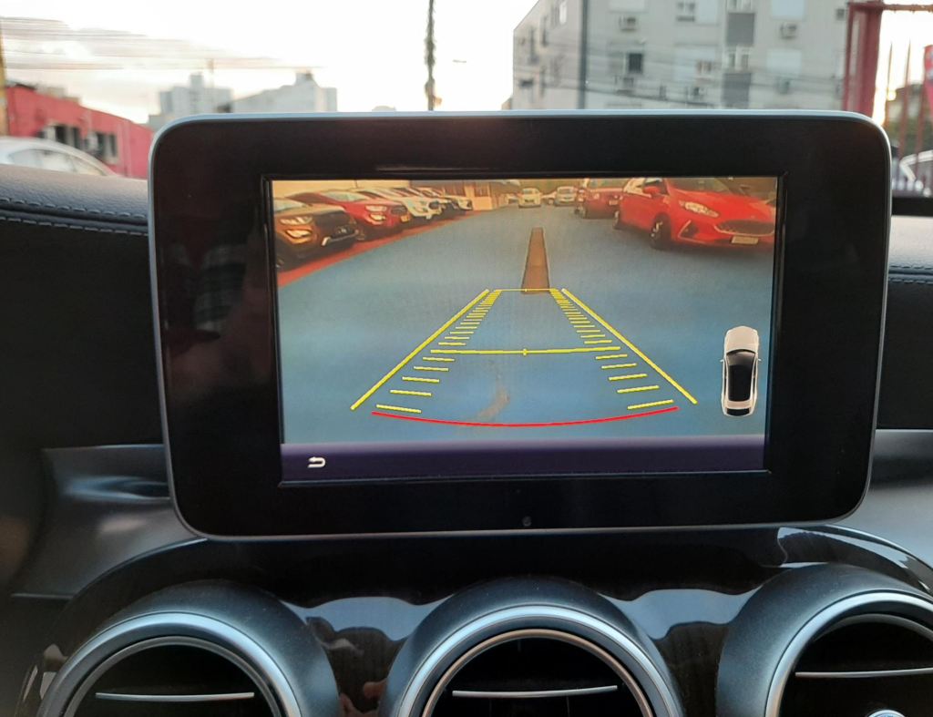 Mercedes-Benz C-180 Exclusive 1.6 Turbo Modelo 2015 imagem 16
