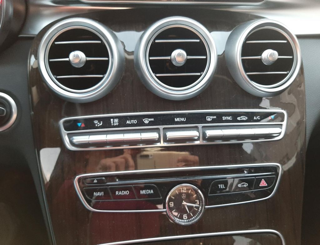 Mercedes-Benz C-180 Exclusive 1.6 Turbo Modelo 2015 imagem 17