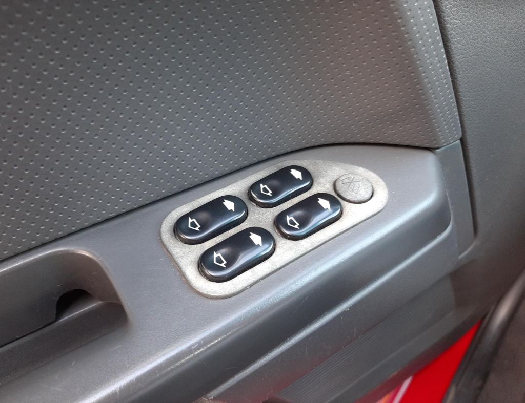 Ford Ecosport Xls 1.6 4 Portas Modelo 2004 imagem 20
