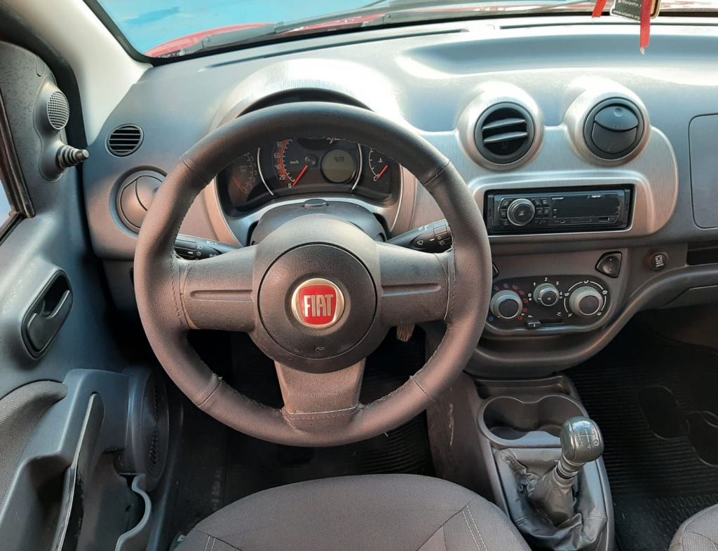Fiat Uno Way 1.0 Flex 4 Portas Modelo 2013 imagem 14