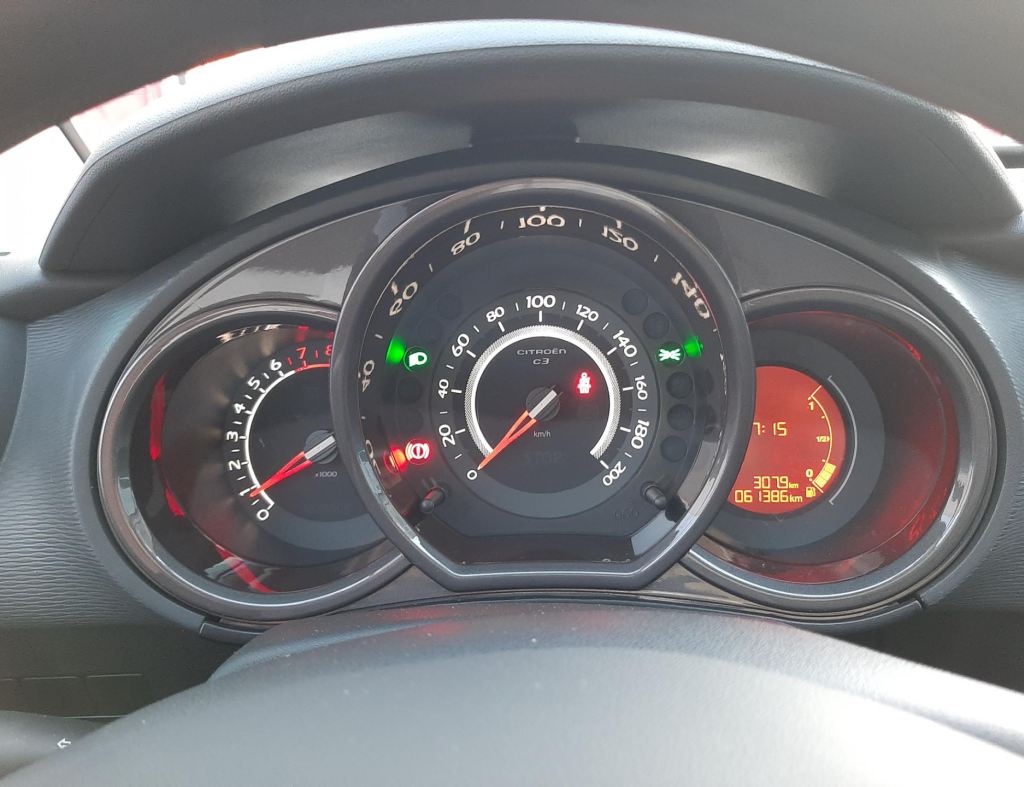 Citroen C3 90M Origine 1.5 Flex 4 Portas Modelo 2016 imagem 14