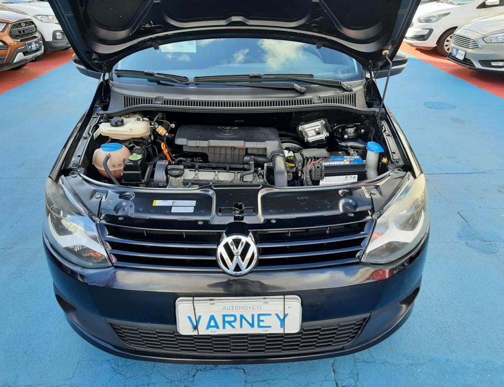 Volkswagen Fox 1.0 Gii Flex 4 Portas Modelo 2014 imagem 8