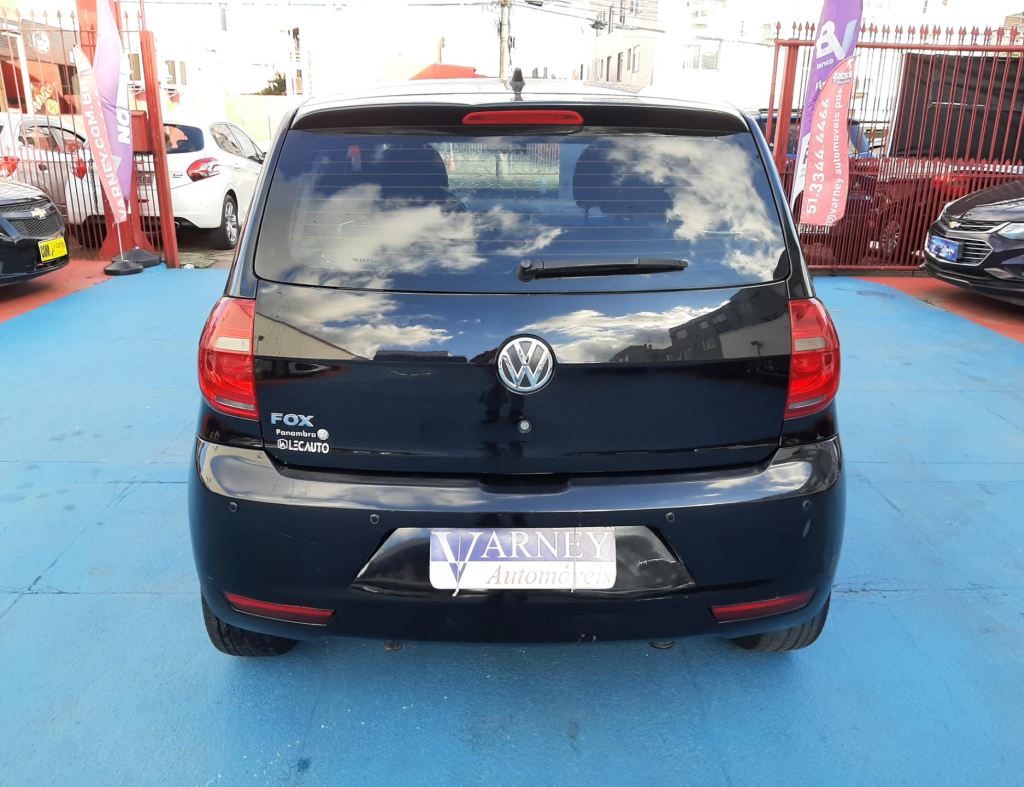 Volkswagen Fox 1.0 Gii Flex 4 Portas Modelo 2014 imagem 9