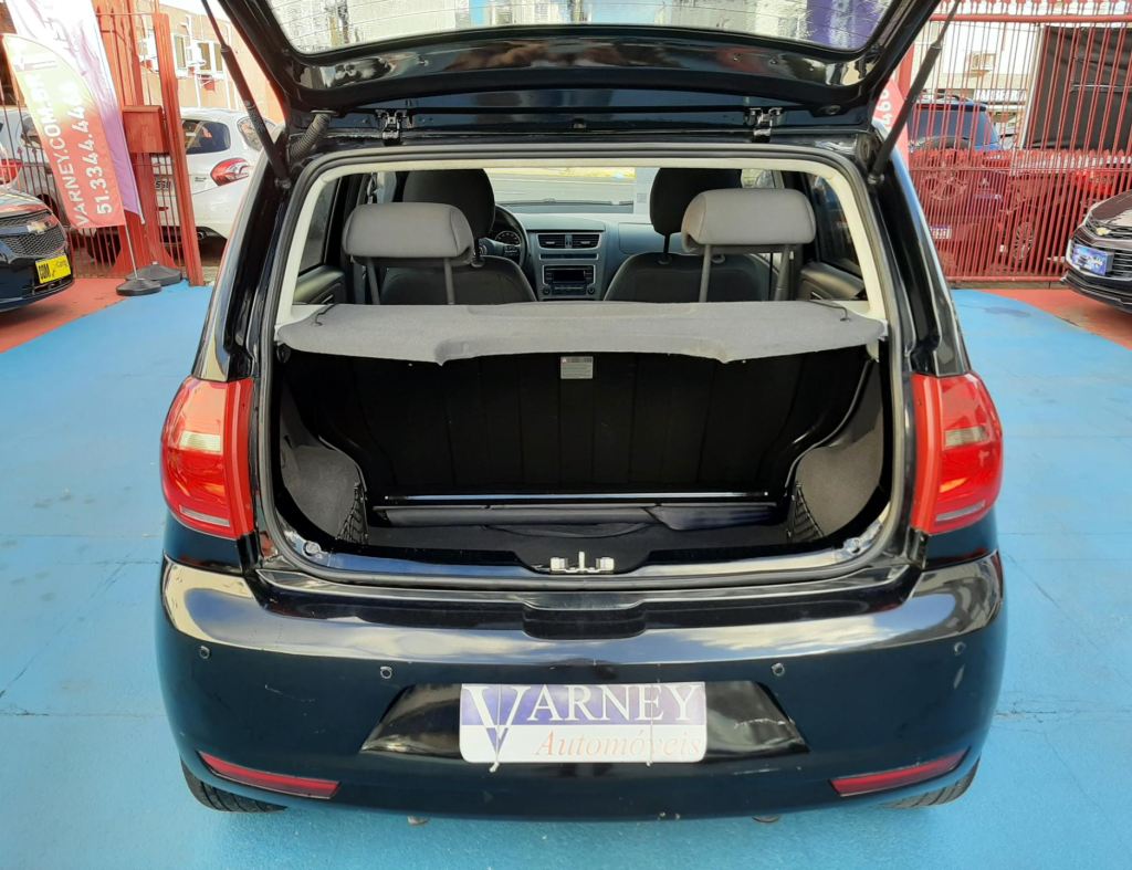 Volkswagen Fox 1.0 Gii Flex 4 Portas Modelo 2014 imagem 10