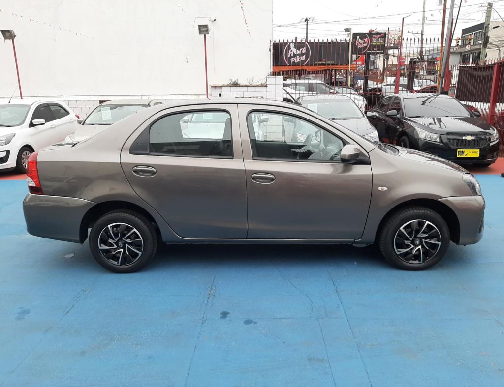 Toyota Etios Sedan X 1.5 Flex 4 Portas Modelo 2019 imagem 3