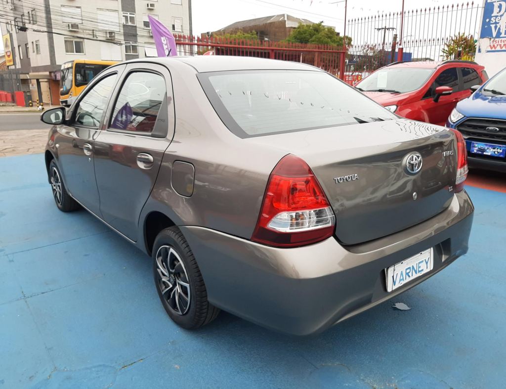Toyota Etios Sedan X 1.5 Flex 4 Portas Modelo 2019 imagem 7