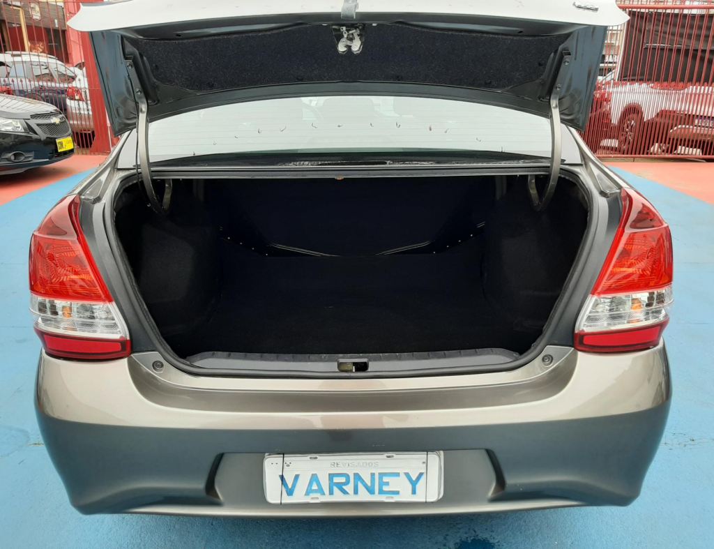 Toyota Etios Sedan X 1.5 Flex 4 Portas Modelo 2019 imagem 10