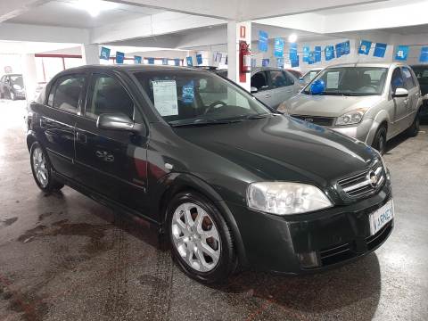 Chevrolet Astra Hatch Advantage 2.0 Flex 4 Portas Modelo 2010
