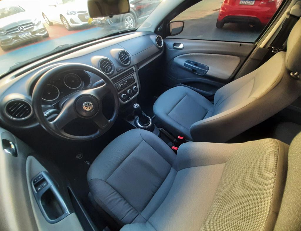Volkswagen Gol 1.0 Flex 4 Portas Modelo 2010 imagem 13