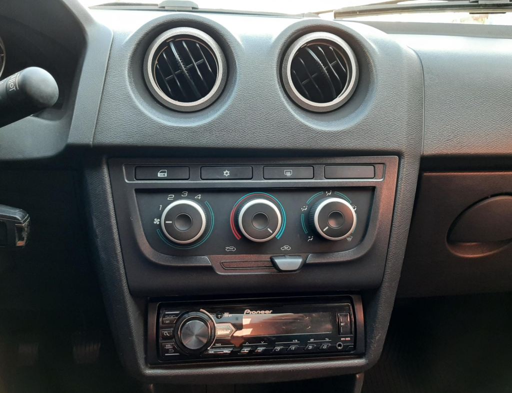 Chevrolet Celta Lt 1.0 Flex 4 Portas Modelo 2014 imagem 19