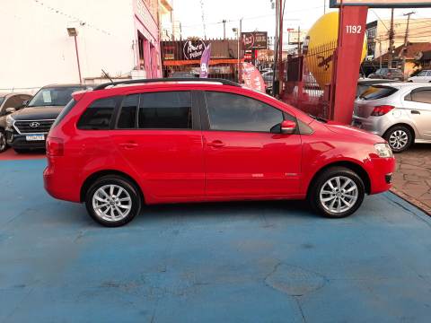 Volkswagen Spacefox Trend Gii 1.6 Flex 4 Portas Modelo 2013