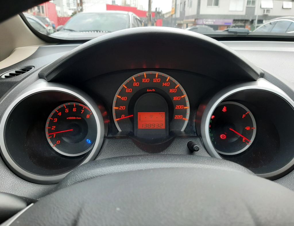Honda Fit Cx 1.4 Automatico Flex 4 Portas Modelo 2014 imagem 17