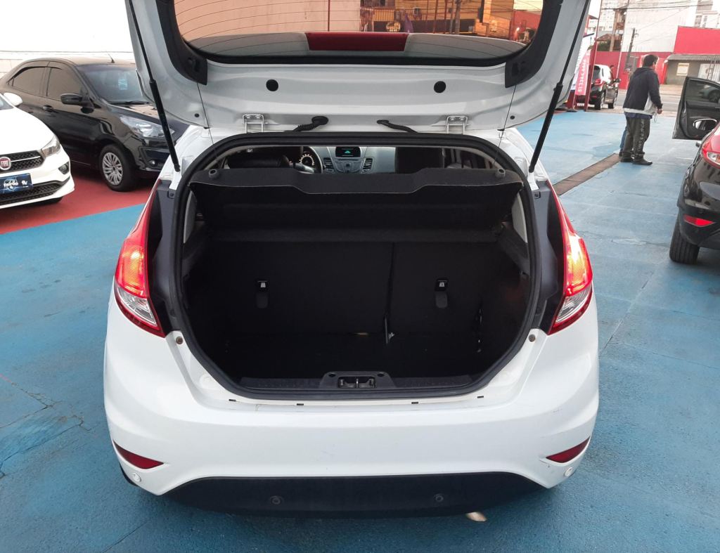 Ford New Fiesta Hatch Sel 1.6 Automatico Flex 4 Portas Modelo 2017 imagem 10