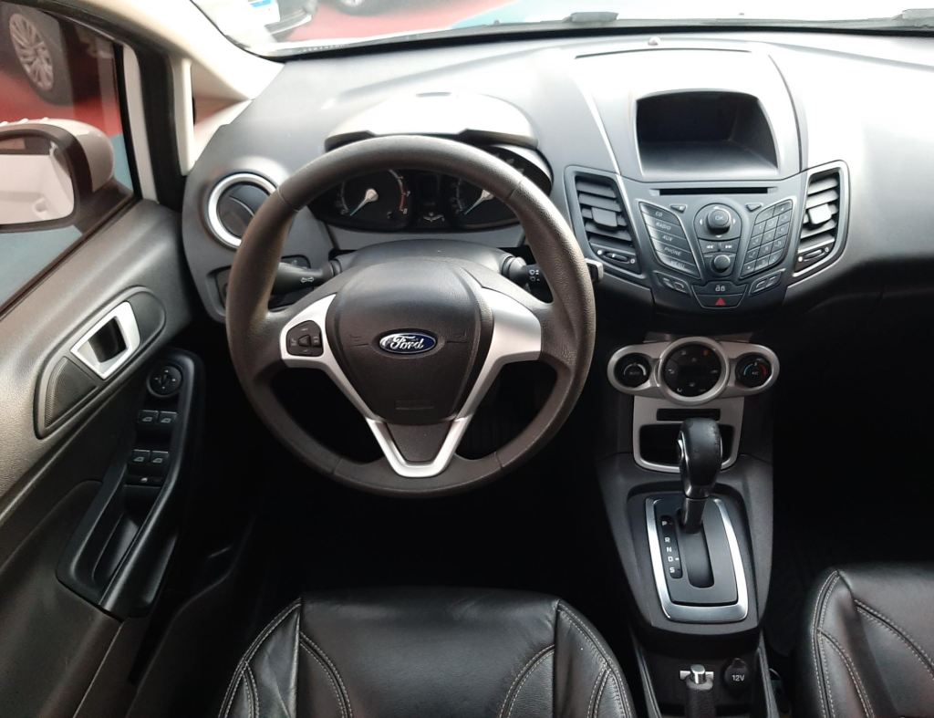 Ford New Fiesta Hatch Sel 1.6 Automatico Flex 4 Portas Modelo 2017 imagem 13