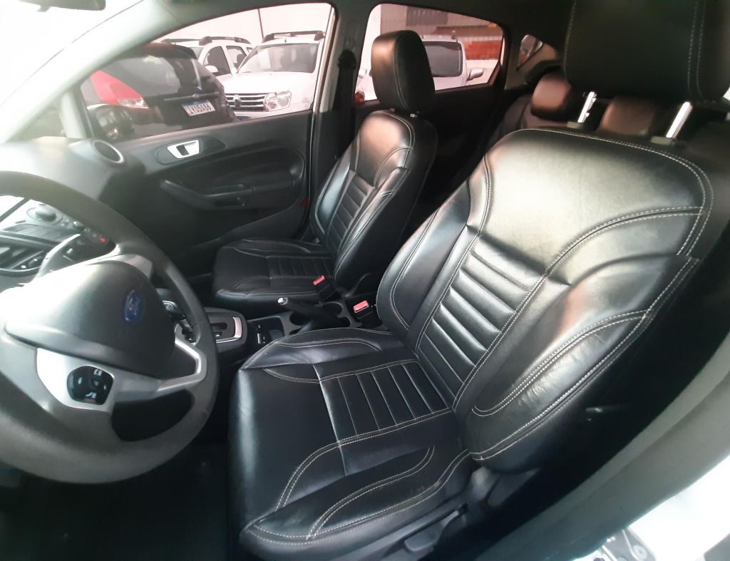Ford New Fiesta Hatch Sel 1.6 Automatico Flex 4 Portas Modelo 2017 imagem 14