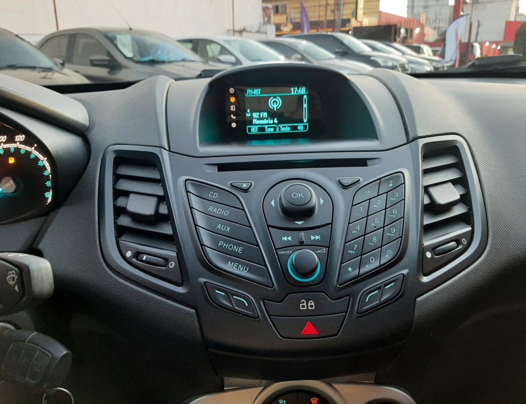 Ford New Fiesta Hatch Sel 1.6 Automatico Flex 4 Portas Modelo 2017 imagem 17