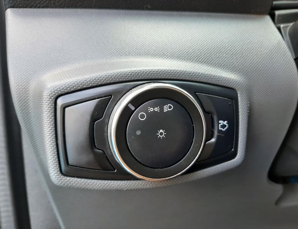 Ford Ka Hatch Se 1.0 Flex 4 Portas Modelo 2018 imagem 18