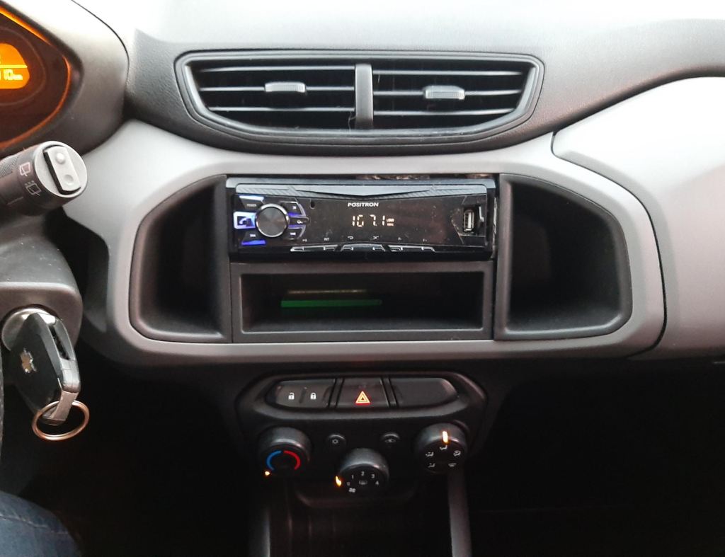 Chevrolet Onix Joy 1.0 Flex 4 Portas Modelo 2019 imagem 15