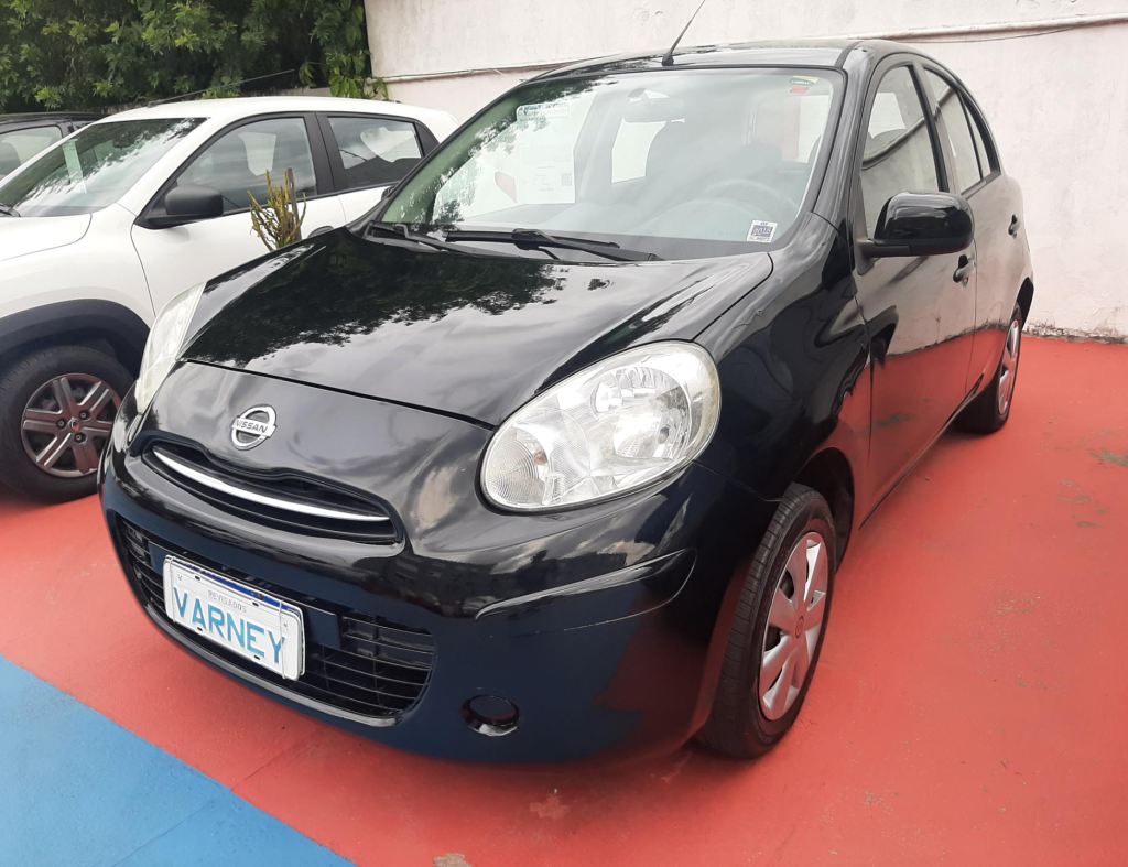 Nissan March S 1.0 Flex 4 Portas Modelo 2013 imagem 2