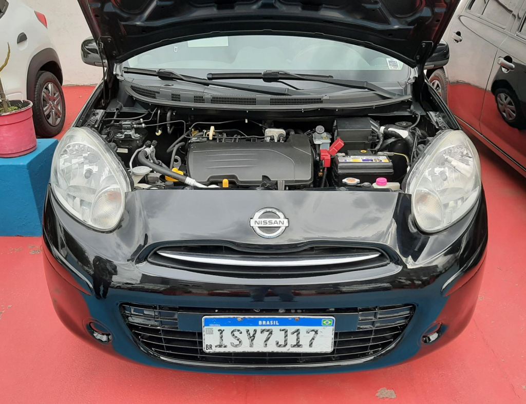 Nissan March S 1.0 Flex 4 Portas Modelo 2013 imagem 6