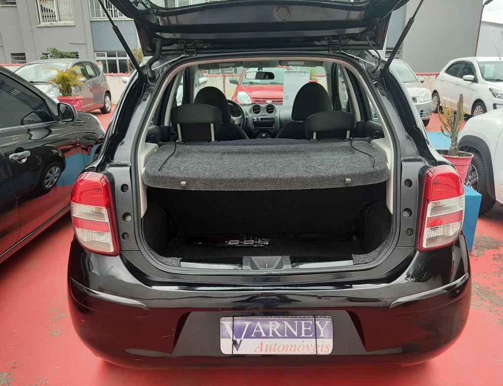 Nissan March S 1.0 Flex 4 Portas Modelo 2013 imagem 8