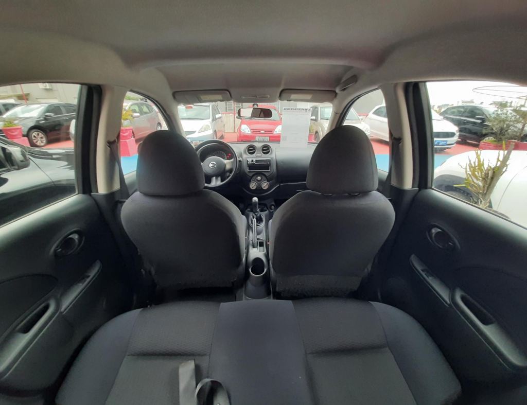 Nissan March S 1.0 Flex 4 Portas Modelo 2013 imagem 9