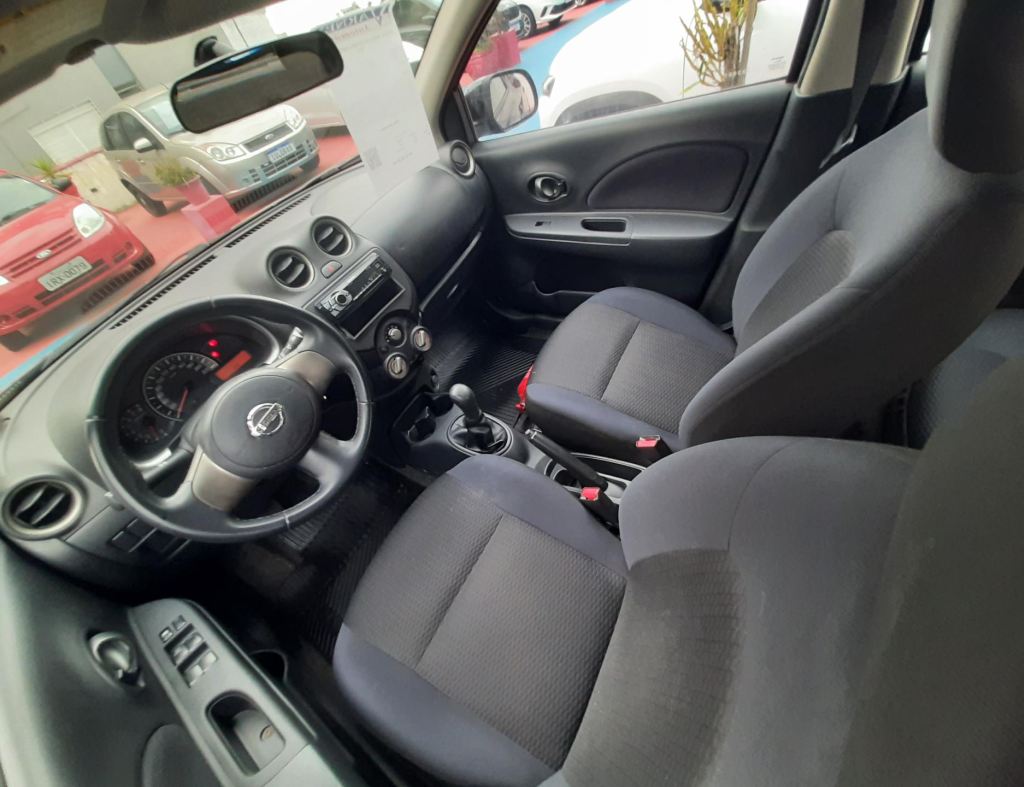 Nissan March S 1.0 Flex 4 Portas Modelo 2013 imagem 11