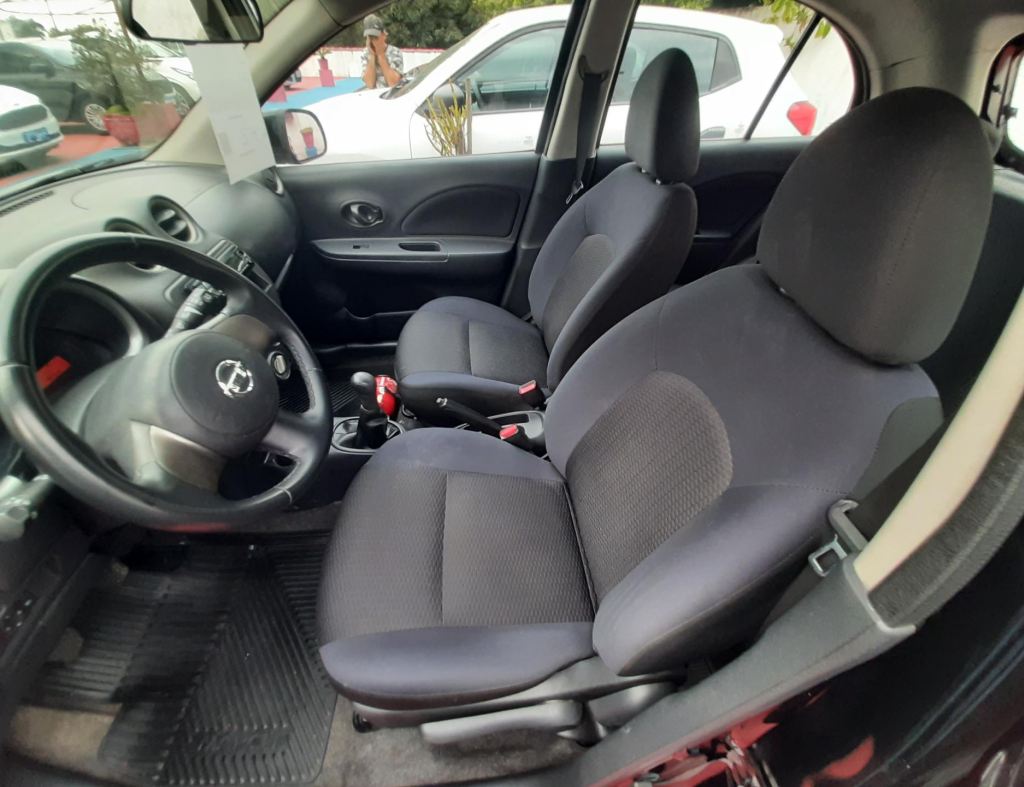 Nissan March S 1.0 Flex 4 Portas Modelo 2013 imagem 12