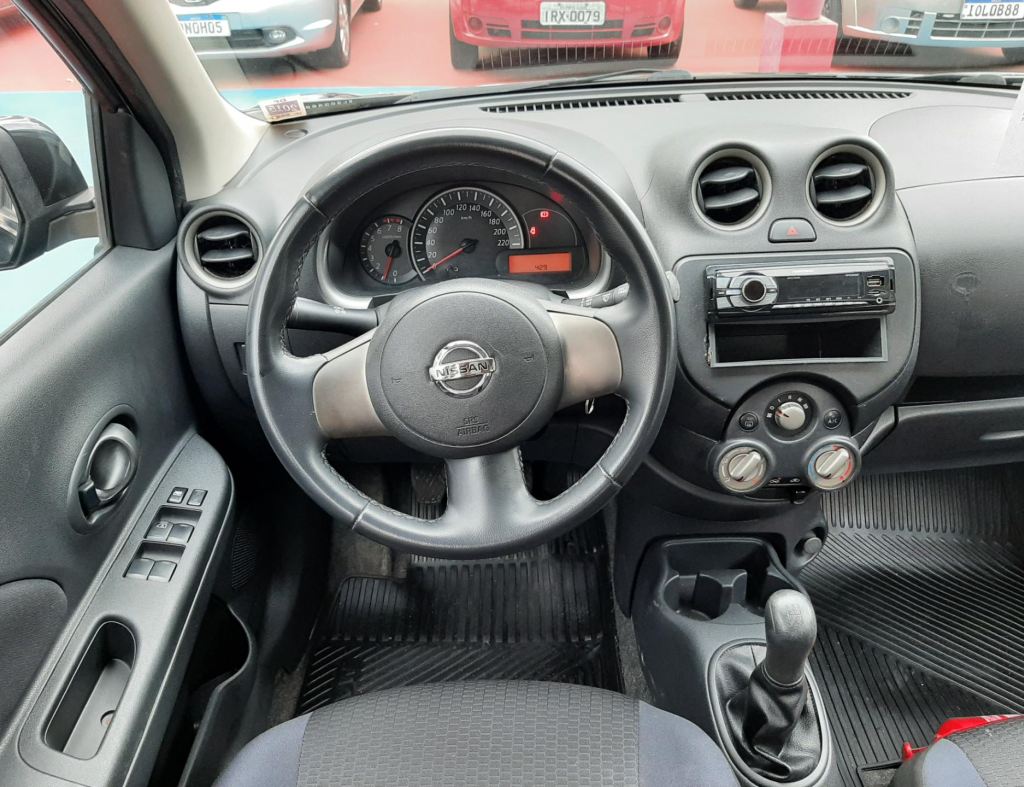 Nissan March S 1.0 Flex 4 Portas Modelo 2013 imagem 14