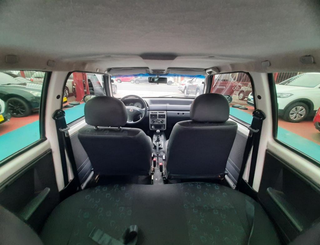 Fiat Uno Mille Fire Economy 1.0 2 Portas Flex Modelo 2013 imagem 9