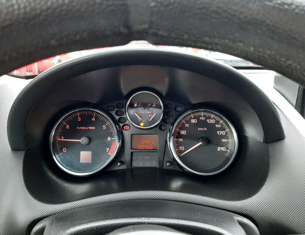 Peugeot 207 Xr 1.6 Automatico Flex 4 Portas Modelo 2009 imagem 17