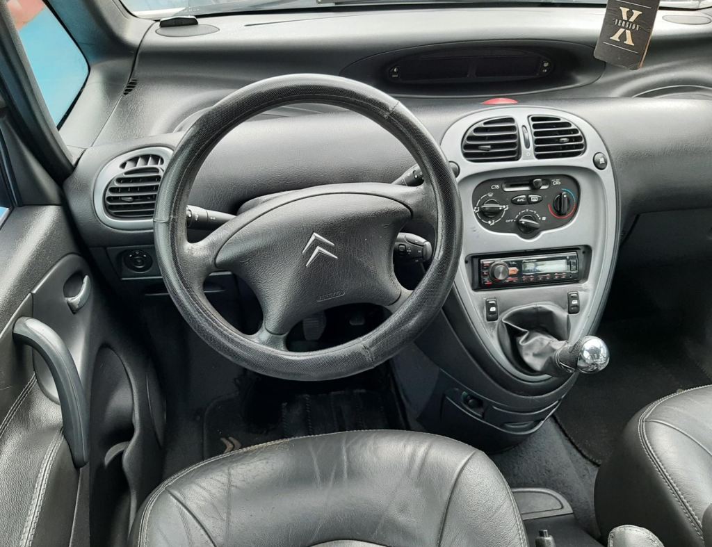 **Veiculo De Repasse** Citroen Xsara Picasso Glx 1.6 Flex 4 Portas Modelo 2012 imagem 12