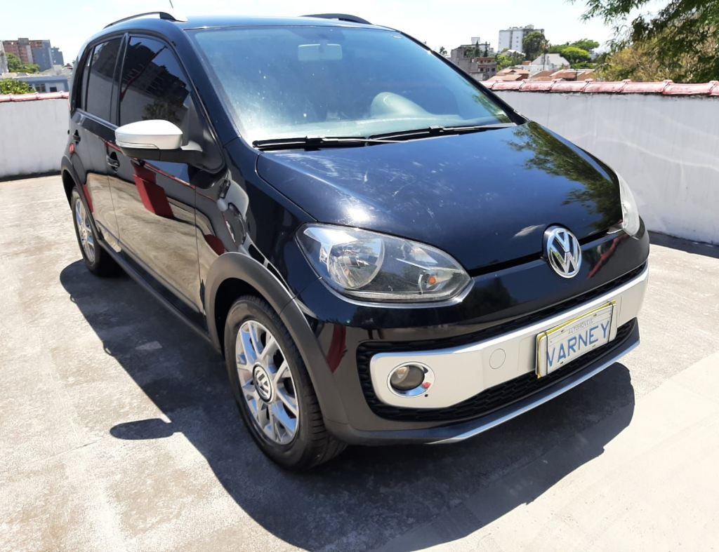 Volkswagen Up Cross 1.0 Mpi 12V Flex 4P Manual 2017 imagem 1