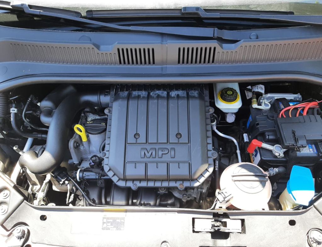 Volkswagen Up Cross 1.0 Mpi 12V Flex 4P Manual 2017 imagem 11