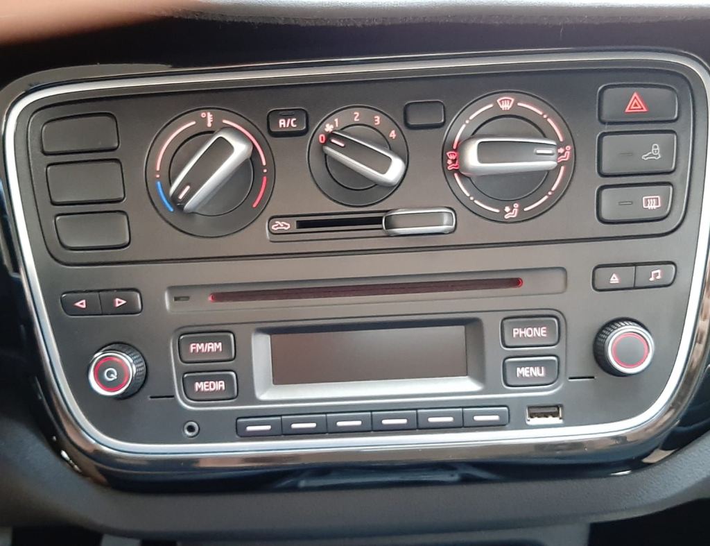 Volkswagen Up Cross 1.0 Mpi 12V Flex 4P Manual 2017 imagem 18