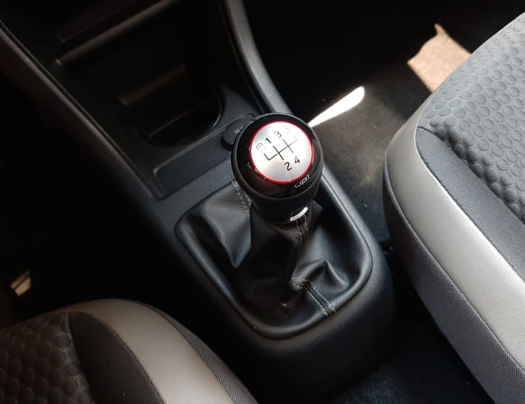 Volkswagen Up Cross 1.0 Mpi 12V Flex 4P Manual 2017 imagem 20