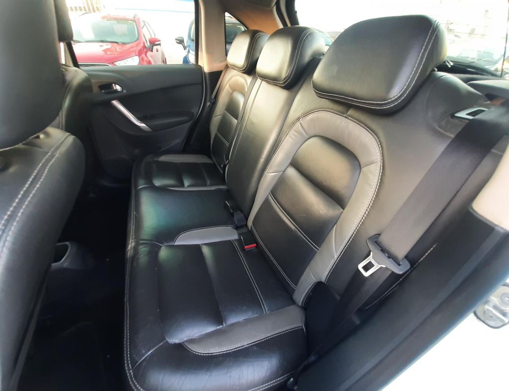 Citroen C3 Tendence 1.5 Flex 4 Portas Modelo 2014 imagem 6